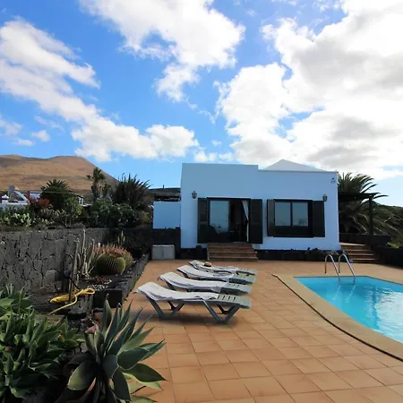 Casa La Cancela . * Las Breñas